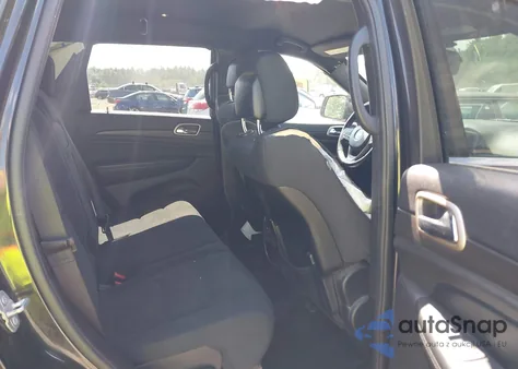 2016 Jeep Grand Cherokee Laredo from USA, damaged, VIN 1C4RJFAG8GC493101